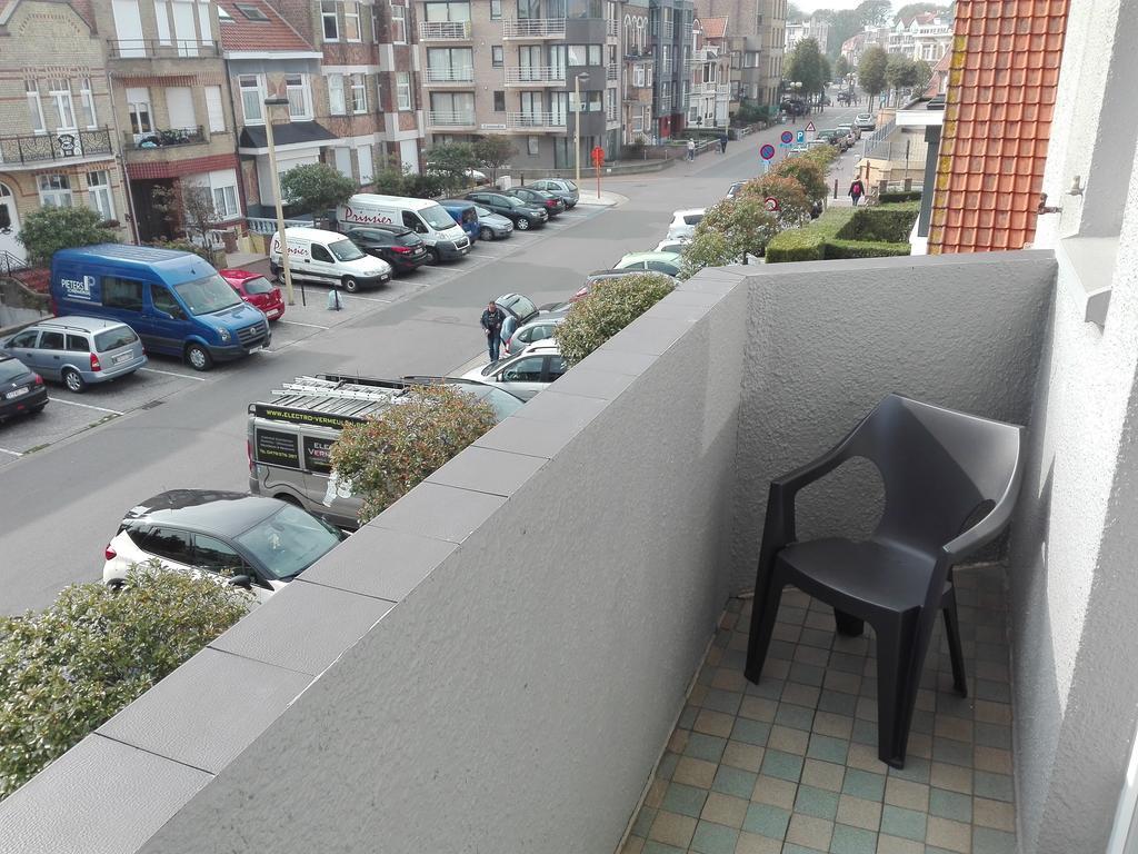 Hotel Logies Het Maantje De Panne Exterior foto